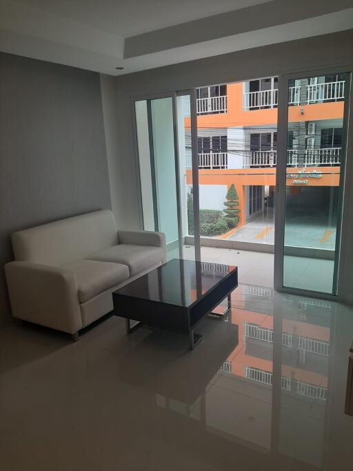 1 Bedrooms @ Sunset Boulevard Residence 2