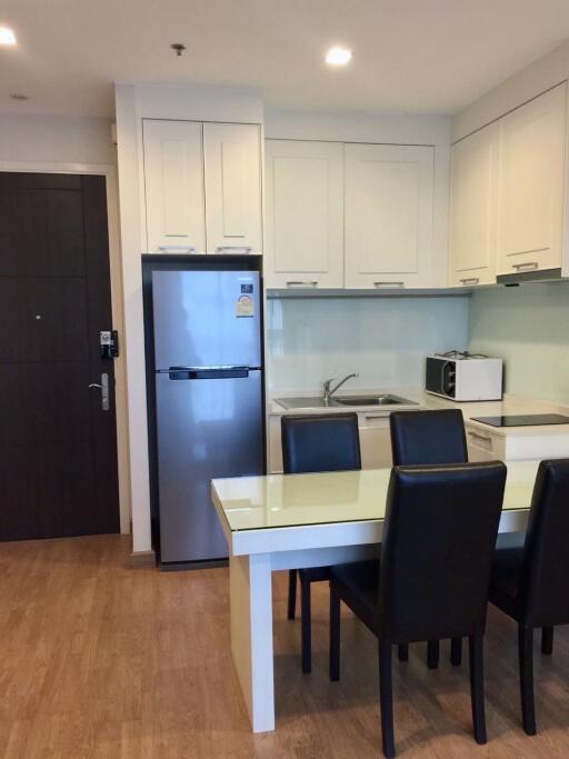 For RENT : Q House Condo Sukhumvit 79 / 2 Bedroom / 2 Bathrooms / 60 sqm / 38000 THB [R12111]