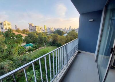 For RENT : Downtown Forty Nine / 2 Bedroom / 2 Bathrooms / 69 sqm / 49000 THB [R12153]