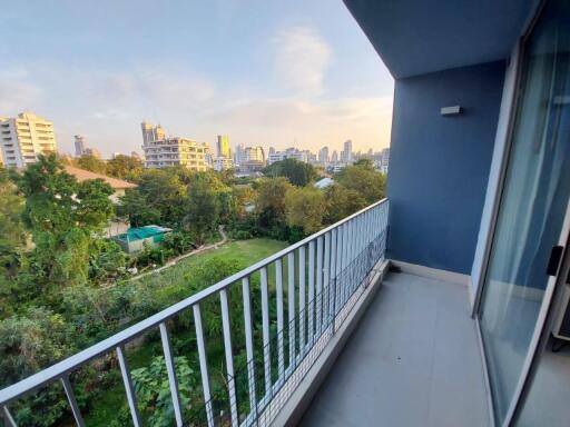 For RENT : Downtown Forty Nine / 2 Bedroom / 2 Bathrooms / 69 sqm / 49000 THB [R12153]