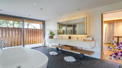 5 Bedrooms Elegant and Earthy Villas in Natai Beach