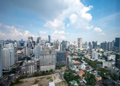 For RENT : The Emporio Place / 2 Bedroom / 2 Bathrooms / 105 sqm / 55000 THB [11048417]