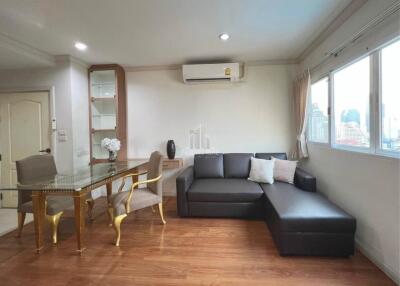 For Rent 2 Bed 1 Bath Condo Grand Asok Parkview close to BTS Asoke