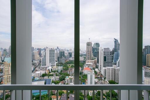 2-bedroom condo for sale close to Phrom Phong BTS station