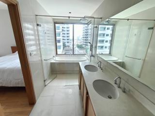 For RENT : The Emporio Place / 2 Bedroom / 3 Bathrooms / 101 sqm / 65000 THB [11048287]