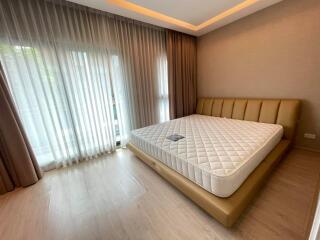 For sale: Arden Ladprao 71, townhome, 3.5 floors, very good location, width 5 meters, 3 bedrooms, 4