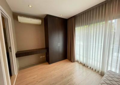 For sale: Arden Ladprao 71, townhome, 3.5 floors, very good location, width 5 meters, 3 bedrooms, 4