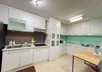 Grand Park View Asoke 3BR For Sale&Rent