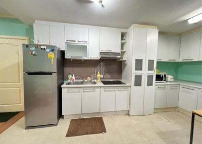 Grand Park View Asoke 3BR For Sale&Rent