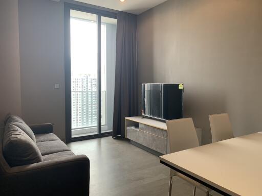 For RENT : The Esse at Singha Complex / 2 Bedroom / 2 Bathrooms / 77 sqm / 70000 THB [11056272]