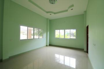 Large 3 Bedroom, 4 Bathroom, Single Level Raised Home For Sale, Sam Phrao, Udon Thani, Thailand