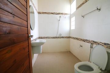 Large 3 Bedroom, 4 Bathroom, Single Level Raised Home For Sale, Sam Phrao, Udon Thani, Thailand