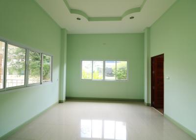 Large 3 Bedroom, 4 Bathroom, Single Level Raised Home For Sale, Sam Phrao, Udon Thani, Thailand