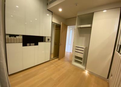 For RENT : Anil Sathorn 12 / 2 Bedroom / 2 Bathrooms / 62 sqm / 75000 THB [11045031]