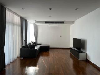 For RENT : Grand Langsuan / 3 Bedroom / 2 Bathrooms / 150 sqm / 80000 THB [11038704]