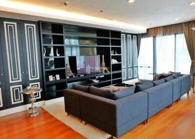 For RENT : Bright Sukhumvit 24 / 3 Bedroom / 3 Bathrooms / 188 sqm / 120000 THB [11056581]