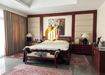 Hager house Pratamnak for sale