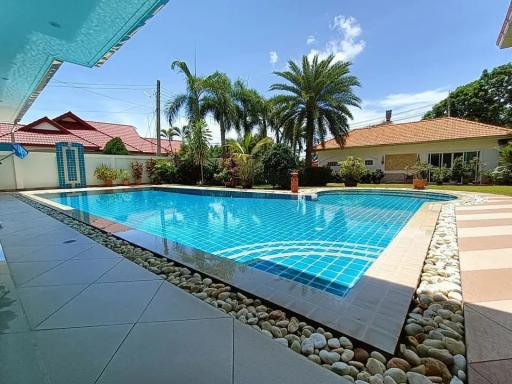 Bang Saray Pool Villa