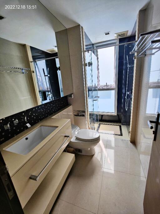 For SALE : The Address Asoke / 2 Bedroom / 2 Bathrooms / 65 sqm / 9500000 THB [S12132]