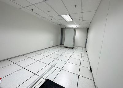 For Rent Bangkok Office Petchaburi BTS Phrom Phong Huai Khwang