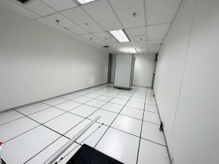 For Rent Bangkok Office Petchaburi BTS Phrom Phong Huai Khwang