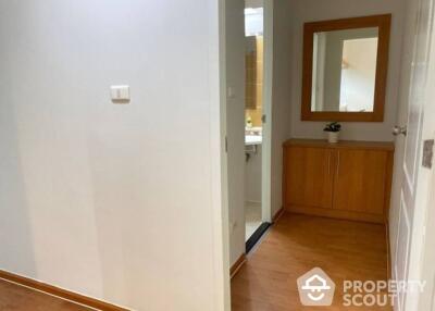 1-BR Condo at The Capital Condo Ekkamai-Thong Lo near ARL Ramkhamhaeng