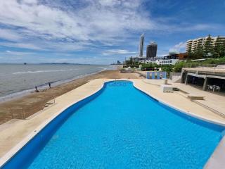 2 Bedrooms Condo in The Residences at Dream Pattaya Na Jomtien C006488