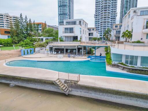 2 Bedrooms Condo in The Residences at Dream Pattaya Na Jomtien C006488