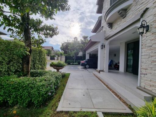 For Sale and Rent Bangkok Single House Nantawan Ramindra - Phaholyothin 50 Sukhaphiban 5 Bang Khen