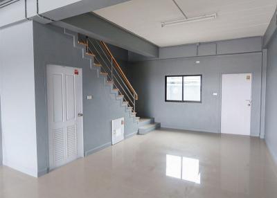 For Sale Pathum Thani Shophouse Lam Luk Ka