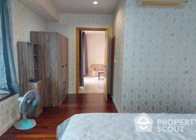 1-BR Condo at Circle Condominium near MRT Phetchaburi