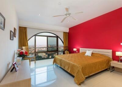 Jomtien Plaza Duplex