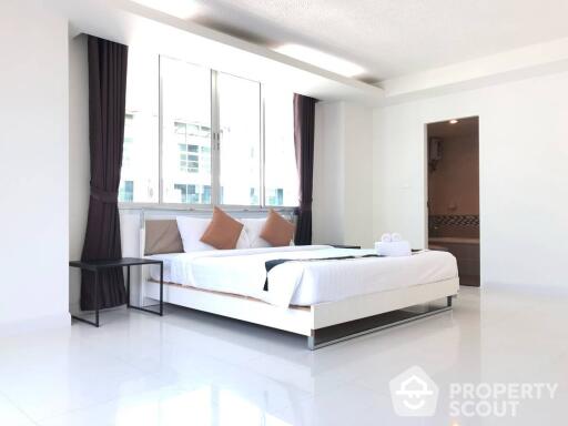 2-BR Condo at Waterford Sukhumvit 50 Condominium near BTS On Nut