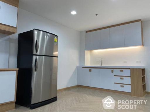 1-BR Condo near MRT Bang Phlat