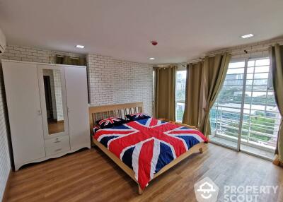 2-BR Condo at Pg Rama 9 near MRT Phra Ram 9