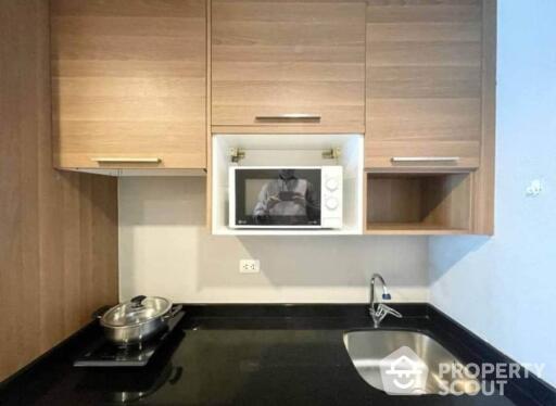 1-BR Condo at Waterford Sukhumvit 50 Condominium near BTS On Nut