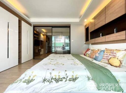 1-BR Condo at Waterford Sukhumvit 50 Condominium near BTS On Nut