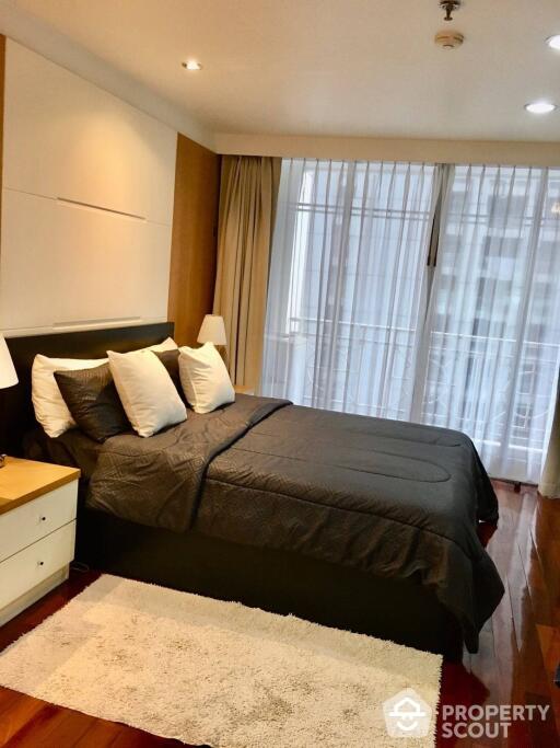 2-BR Condo at Asoke Place near MRT Sukhumvit