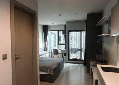 1-BR Condo at Life Asoke - Rama 9 near MRT Phra Ram 9