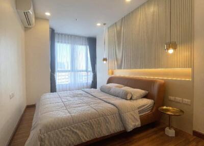 1-BR Condo at Supalai Premier Charoen Nakhon near BTS Krung Thon Buri