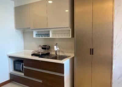 1-BR Condo at Supalai Premier Charoen Nakhon near BTS Krung Thon Buri