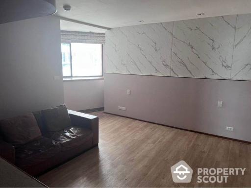 3-BR Apt. near MRT Sukhumvit