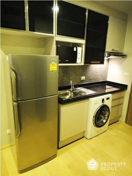 1-BR Condo at Noble Refine Prompong near BTS Phrom Phong (ID 515450)