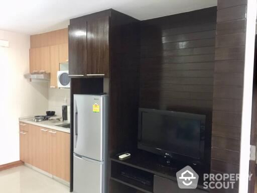 1-BR Condo at The Clover Thonglor Residence near BTS Thong Lor