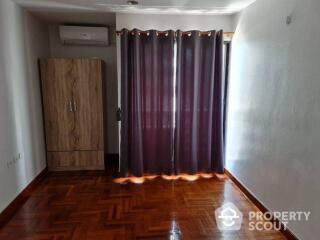 3-BR Condo at Sukhumvit Park Condominium near BTS Asok (ID 436277)