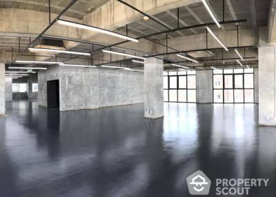 Commercial for Rent in Khlong Tan