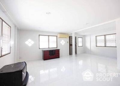 2-BR House close to Phrom Phong