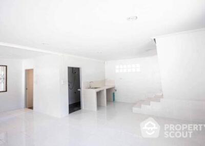 2-BR House close to Phrom Phong