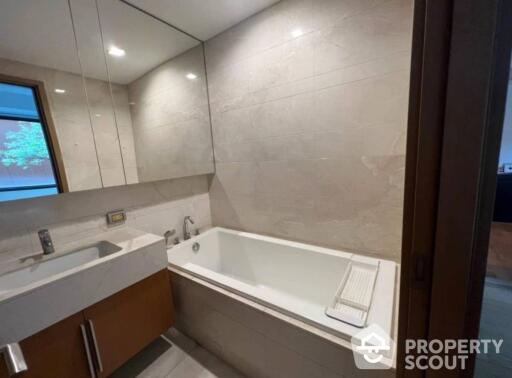 1-BR Apt. near BTS Phloen Chit