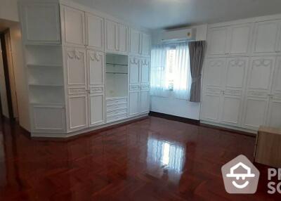 3-BR Apt. near BTS Phrom Phong